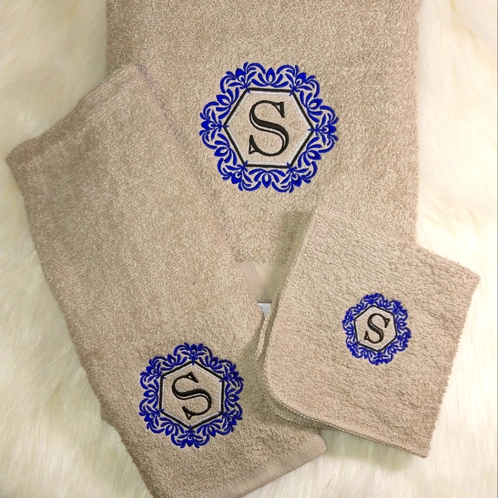 Embroidered Towel Set